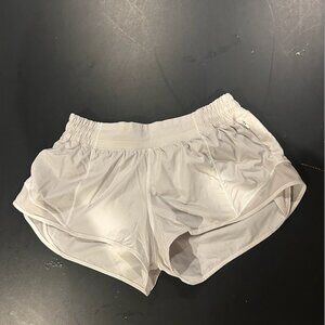 Lululemon Hotty Hot Low-Rise Lined Short 2.5"